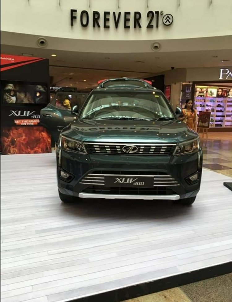 Mahindra Xuv300 W8 Front