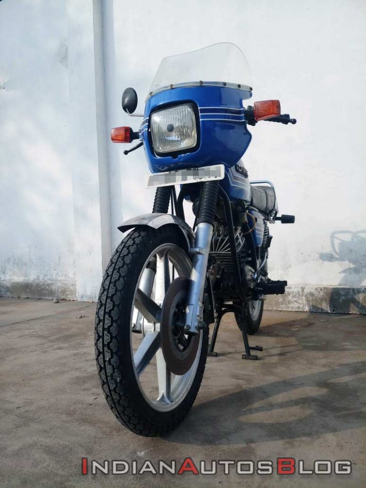Royal Enfield Fury Dx 175 Front 1