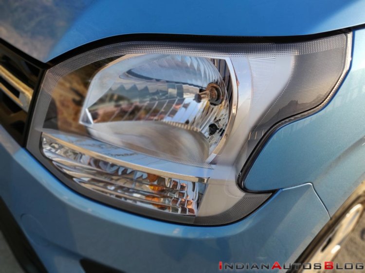 2019 Maruti Wagon R Review Images Front Headlight