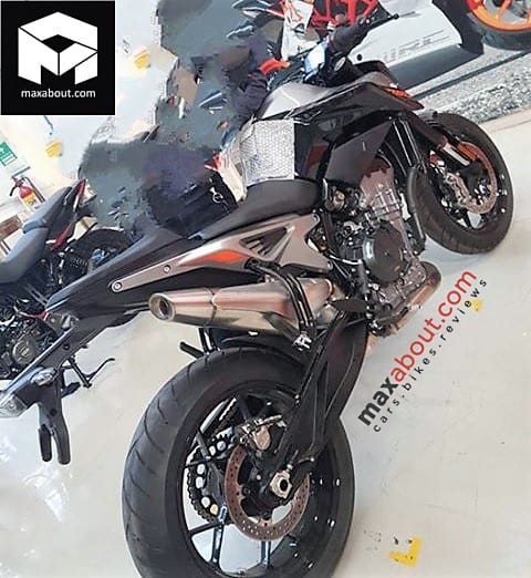 Ktm 790 Duke Spied In India Dealership Right Right