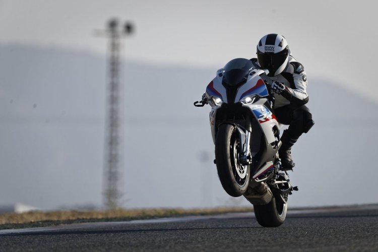 2019 Bmw S1000rr Riding Shot Wheelie