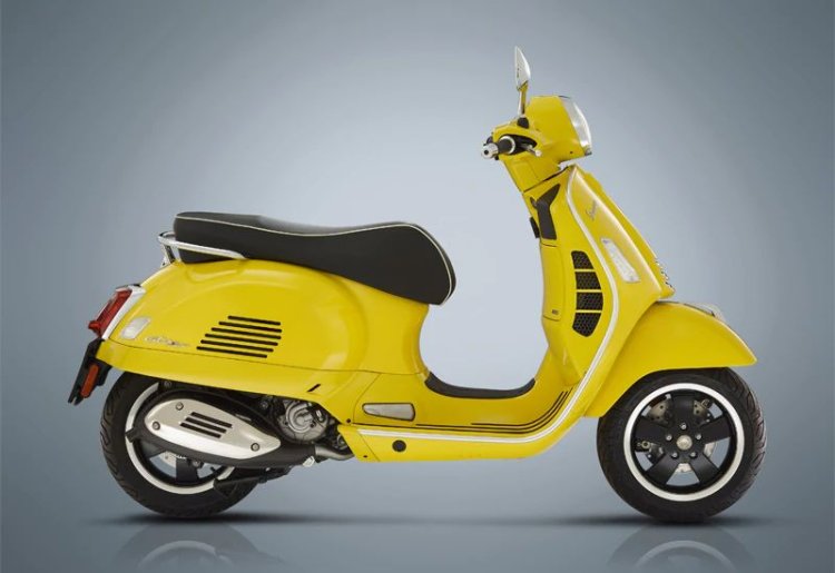 Vespa Gts 300 Hpe Right Side