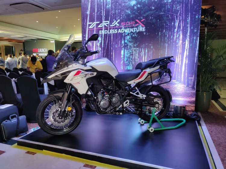Benelli Trk 502x Front Left Quarter