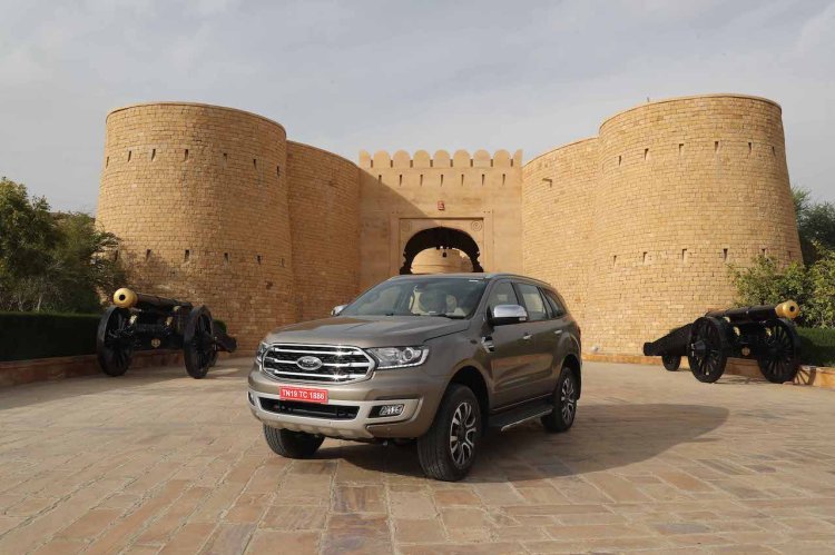 2019 Ford Endeavour Review Images Front Three Angl