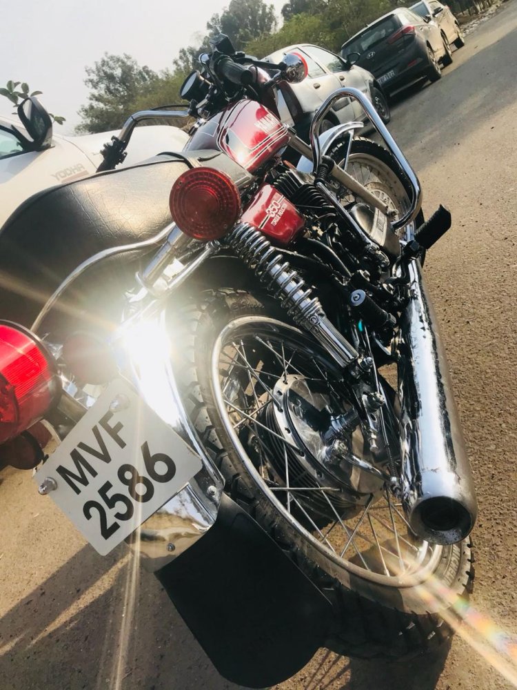 1985 Yamaha Rd350 By Bluesmoke Customs Right Rear