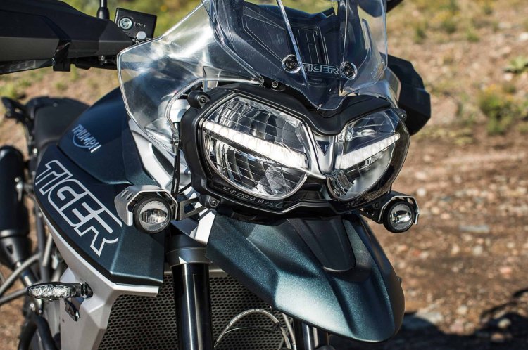 Triumph Tiger 800 Xca Launched In India Press Imag