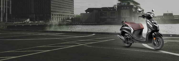 Yamaha Fascino Darknight Left Side