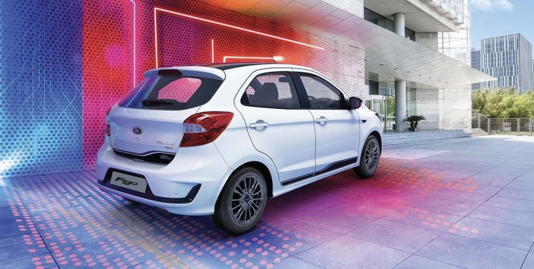 Ford Figo Blu Rear Three Quarters