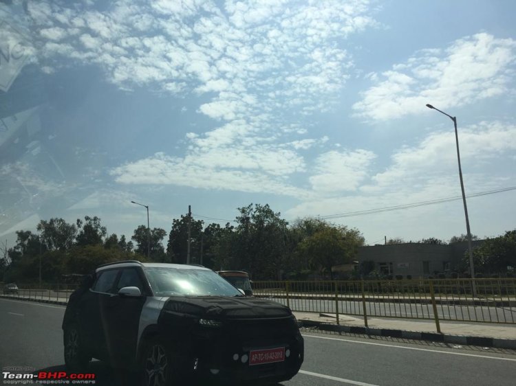 Kia Sp2i Images Front Three Quarters Alloy Wheels