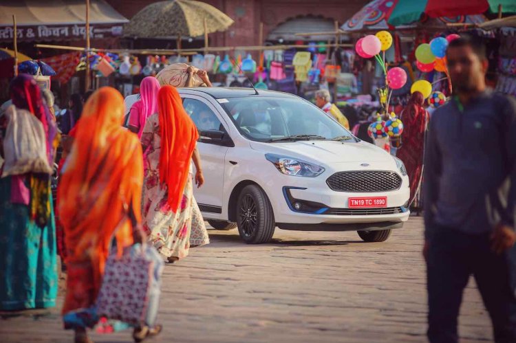 New Ford Figo Blu Review Images Exterior Front Thr