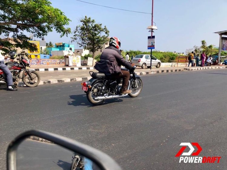 Royal Enfield Classic Bs Vi Spied Right Rear Quart