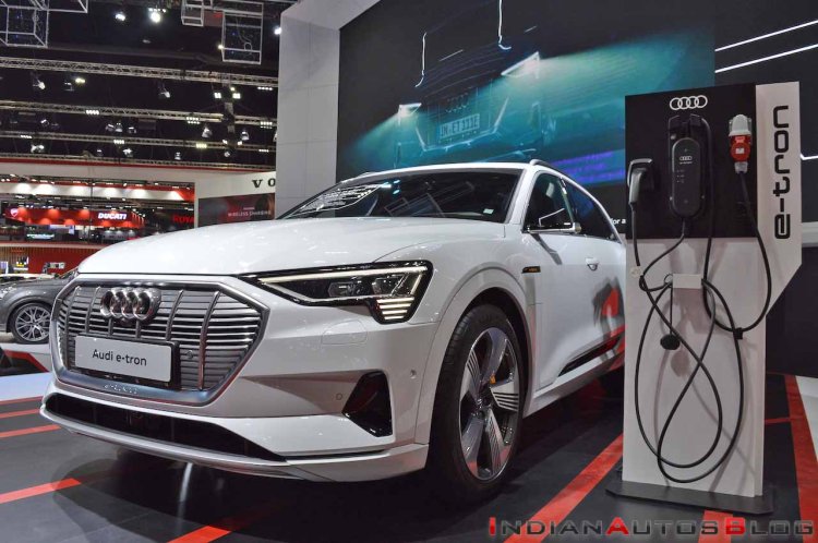 Audi E Tron Concept Bims 2019 Images Rear Three Qu