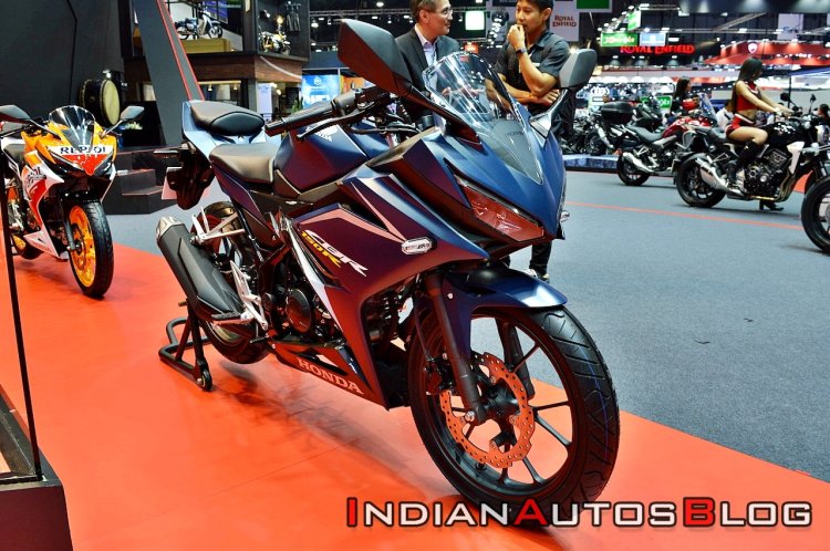 2019 Honda Cbr150r Facelift Blue Right Front Quart