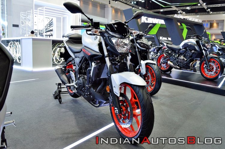 Yamaha Mt 03 Ice Fluo Bims 2019 Right Front Quarte