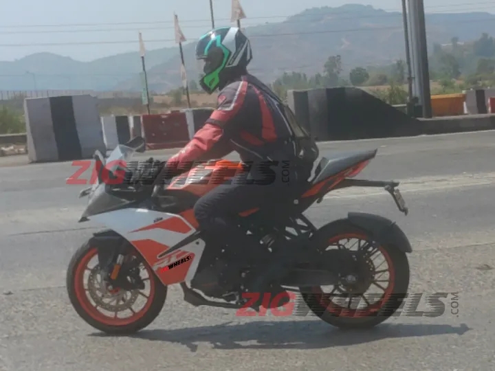Ktm Rc125 Spied In India Left Side