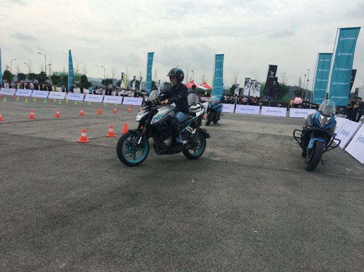 Cf Moto 300nk
