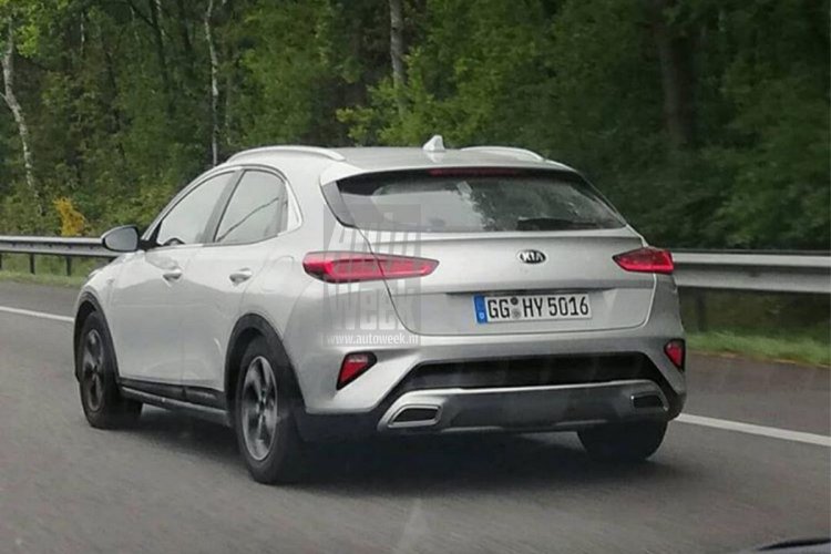 Kia Xceed Rear Three Quarters Spy Shot