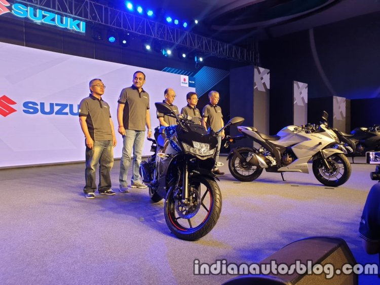 Suzuki Gixxer Sf India Launch Right Front
