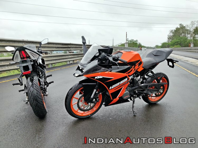 Ktm Rc125 Review Still Shots 7