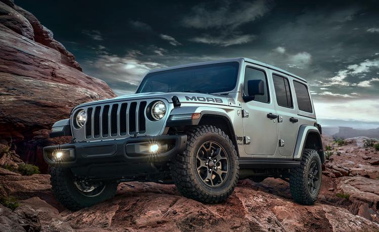 2018 Jeep Wrangler Moab Edition Silver Front Left