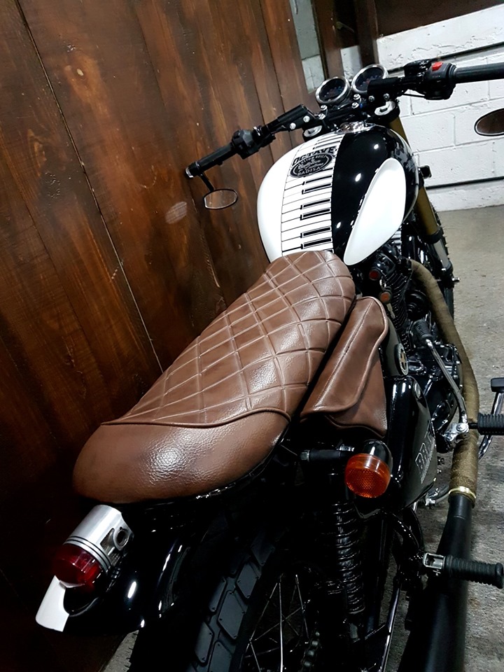 Modified Royal Enfield Bulleteer Customs Right Rea