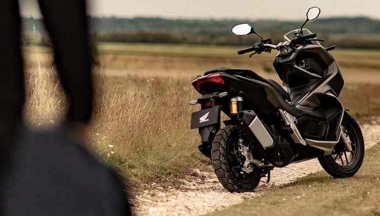Honda Adv 150 Outdoor Shot Right Rear Quarter