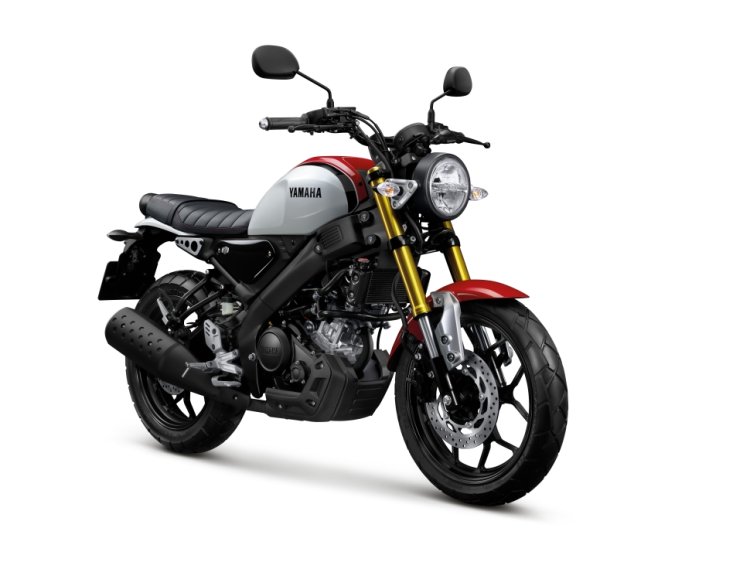 Yamaha Xsr155 Press Images White And Red Right Fro