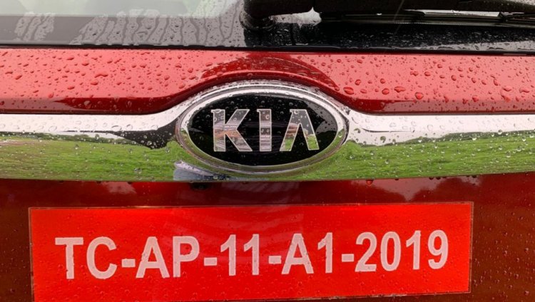 Kia Seltos Exterior Rear Badge Image Af19