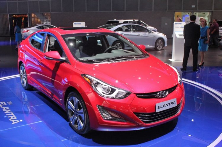 2014 Hyundai Elantra Sport Front Three Quarter
