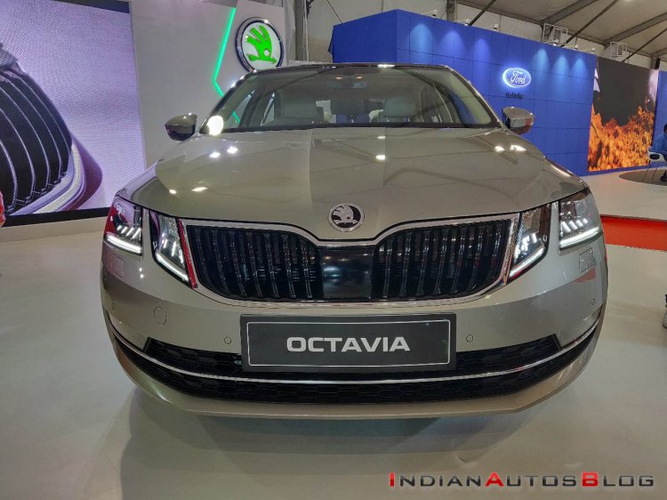 2018 Skoda Octavia Autocar Performance Show Images