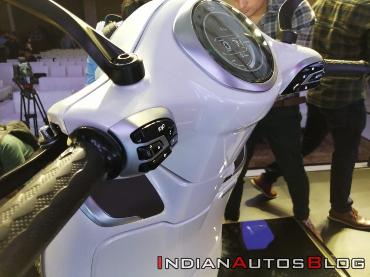 Bajaj Chetak Electric Scooter Unveiled Handlebar