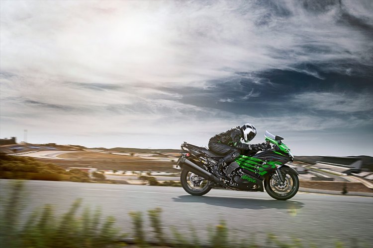 2020 Kawasaki Zx 14r Side Profile Motion