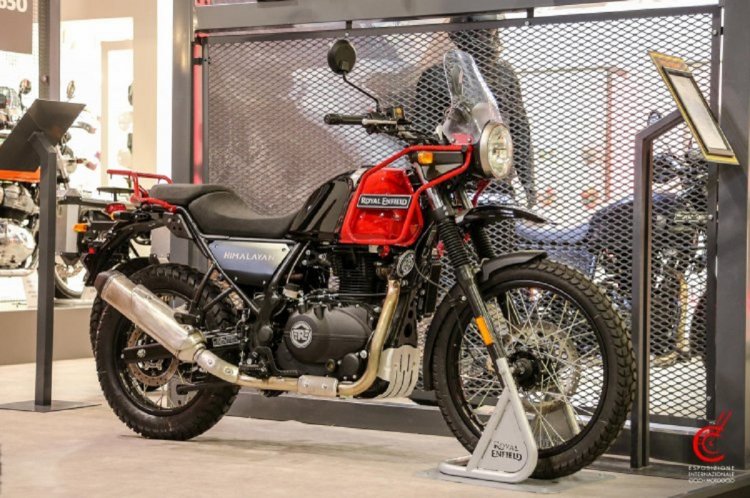 Royal Enfield Himalayanrock Red Front Three Quarte