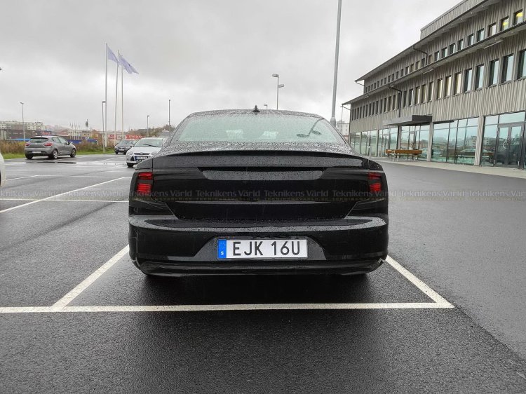 2020 Volvo S90 Facelift Rear Spy Shot