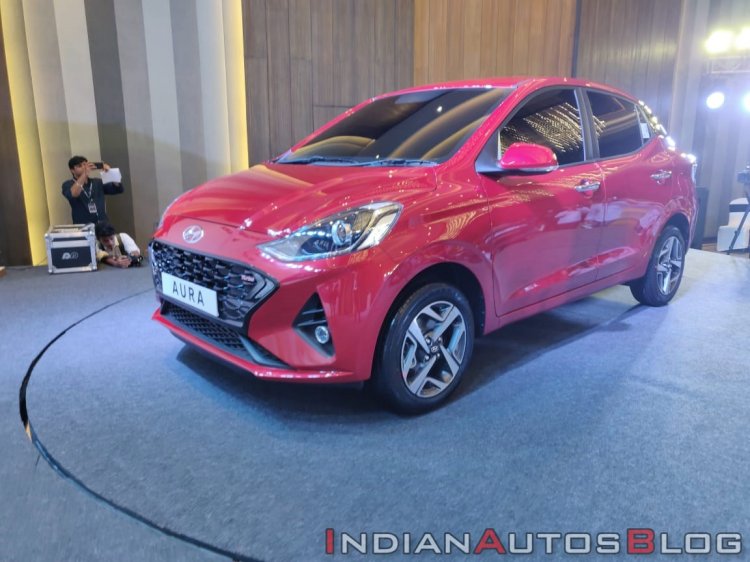 Hyundai Aura Exteriors Front Quarters 6