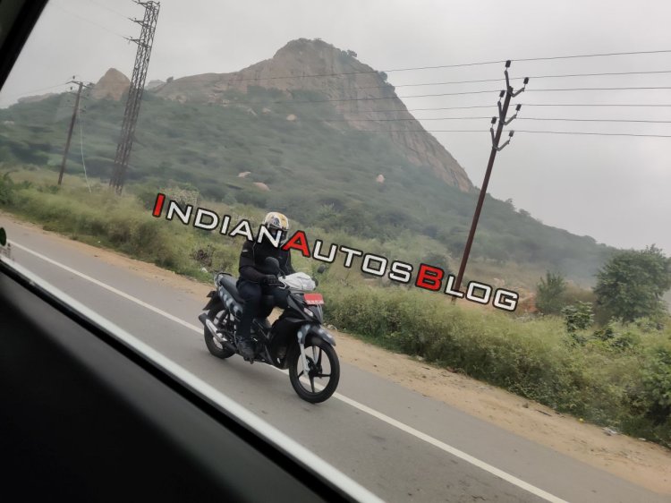 Tvs Rockz 125 Spied In India Right Front