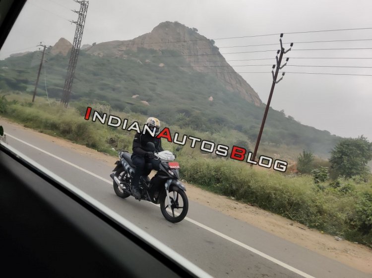 Tvs Rockz 125 Spied In India Right Front 7fc1