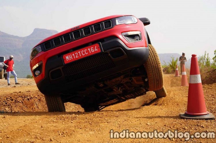Jeep Compass Trailhawk Review Images Off Roading A