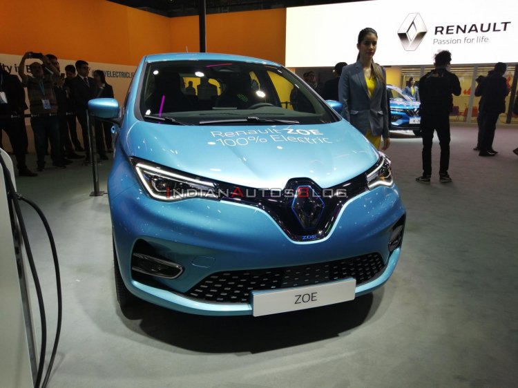 Renault Zoe Ev Front At Auto Expo 2020 1334