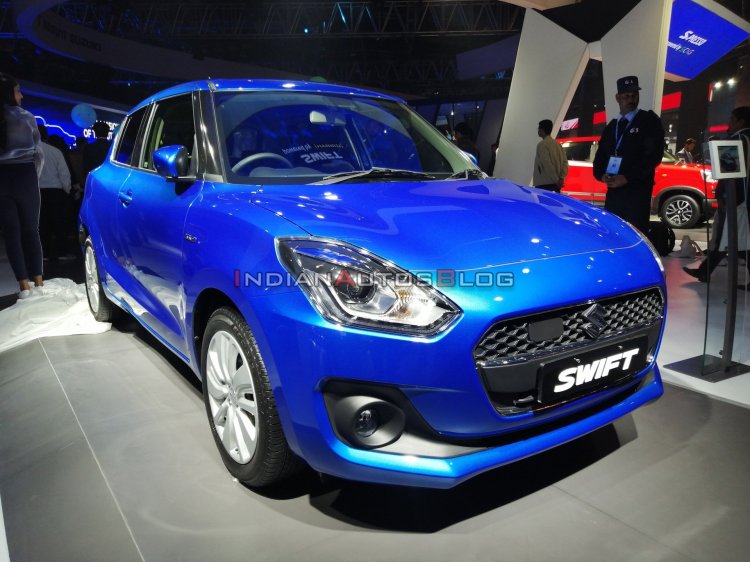 Suzuki Swift Hybrid Front Three Quarters Right Sid