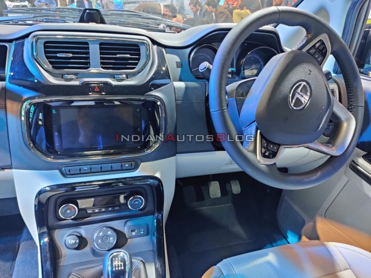 BS6 Tata Hexa Safari Concept Dashboard Drriver Side Au