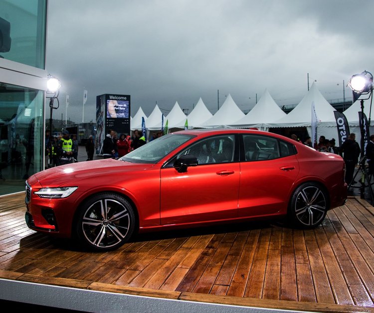 All New Volvo S60 Mk3 Exterior World Premiere