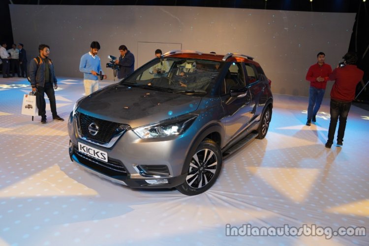 Nissan Kicks India Launch Event Front Three Quarte