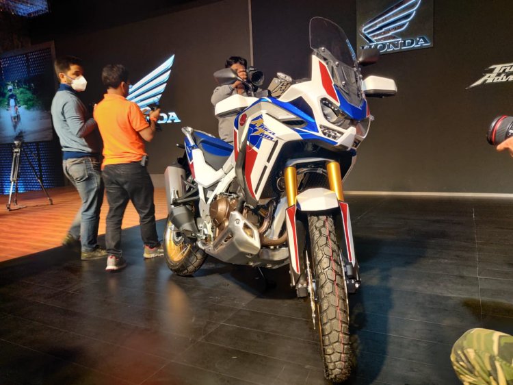 2020 Honda Africa Twin Adventure Sports Front Thre
