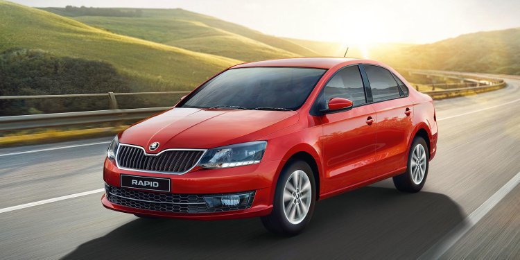 Skoda Rapid Front Three Quarters