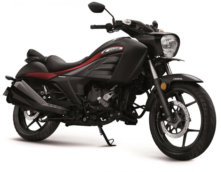 Suzuki Intruder Bs6 Front Three Quarter Black