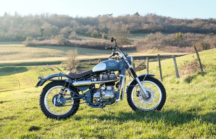 Custom Royal Enfield Classic 500 Efi Right Side