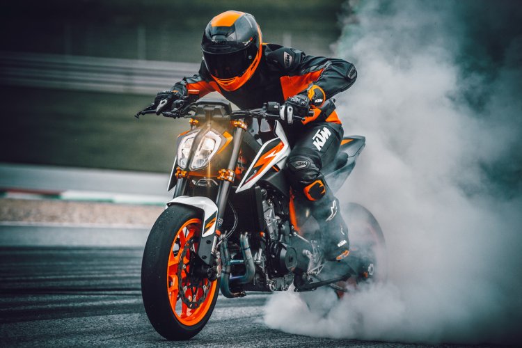 Ktm 890 Duke R Burnout