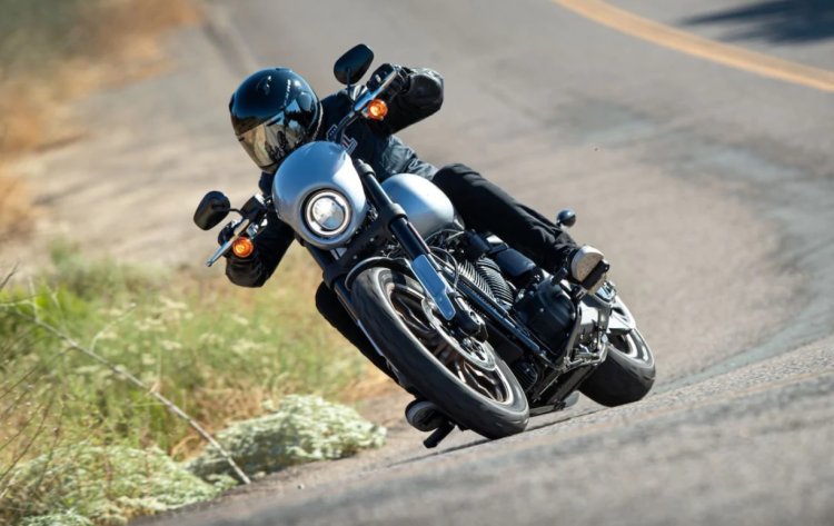 Harley Davidson Low Rider S In Action