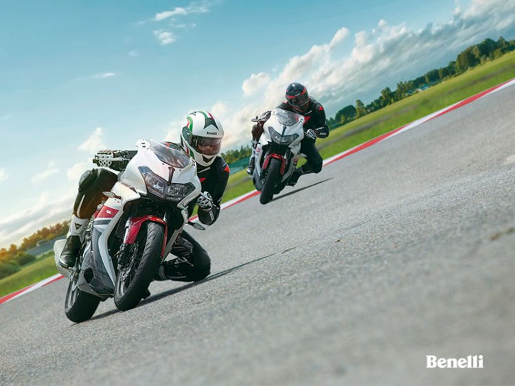 Benelli 302r On Track